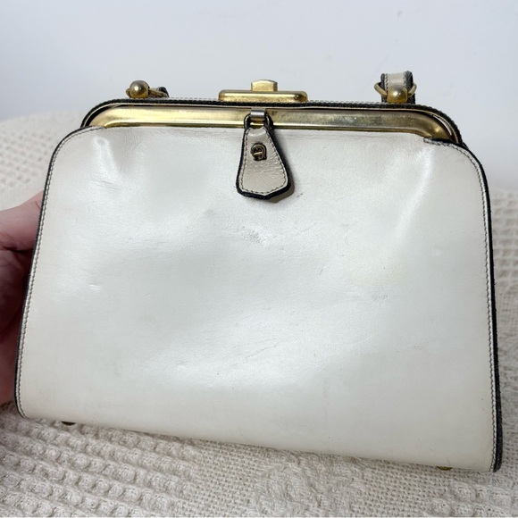 MCM Vintage Etienne Aigner Framed Purse White Leather Handbag Hand Made - Picture 4 of 11